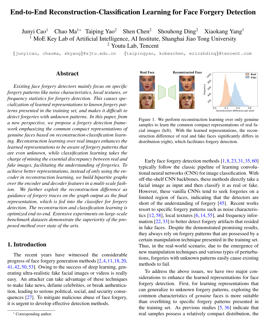 End-to-End Reconstruction-Classification Learning for Face Forgery Detection
